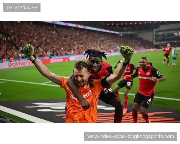 两大豪门爆发冲突！球员推搡主帅画面疯传